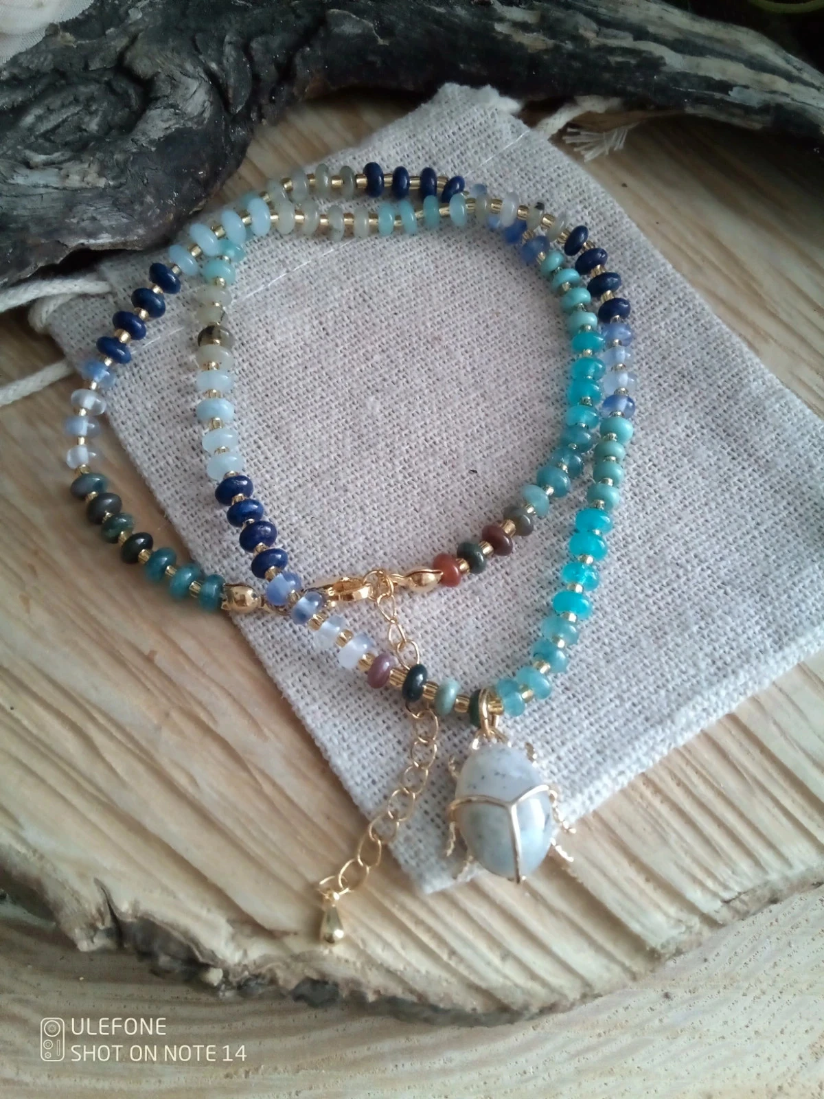 Collier pierres naturelles semi précieuses et scarabée en labradorite – photo 2